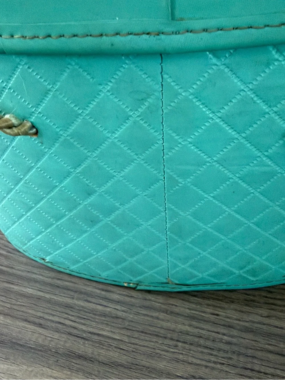 Vintage Henry A. Enrich & Co. Green Vinyl Quilted Sewing Box W/Tray& Accessories